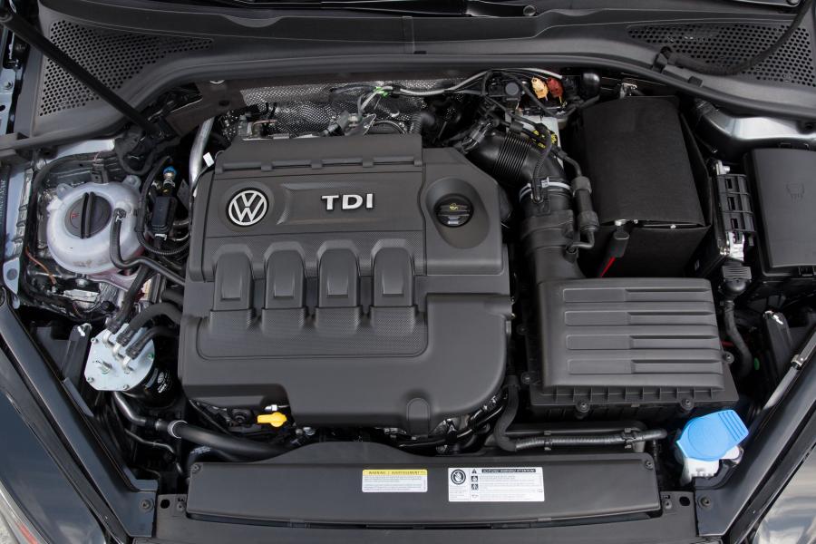  Volkswagen Golf TDI SportWagen 2016 года  (US) (фото 5 из 11)